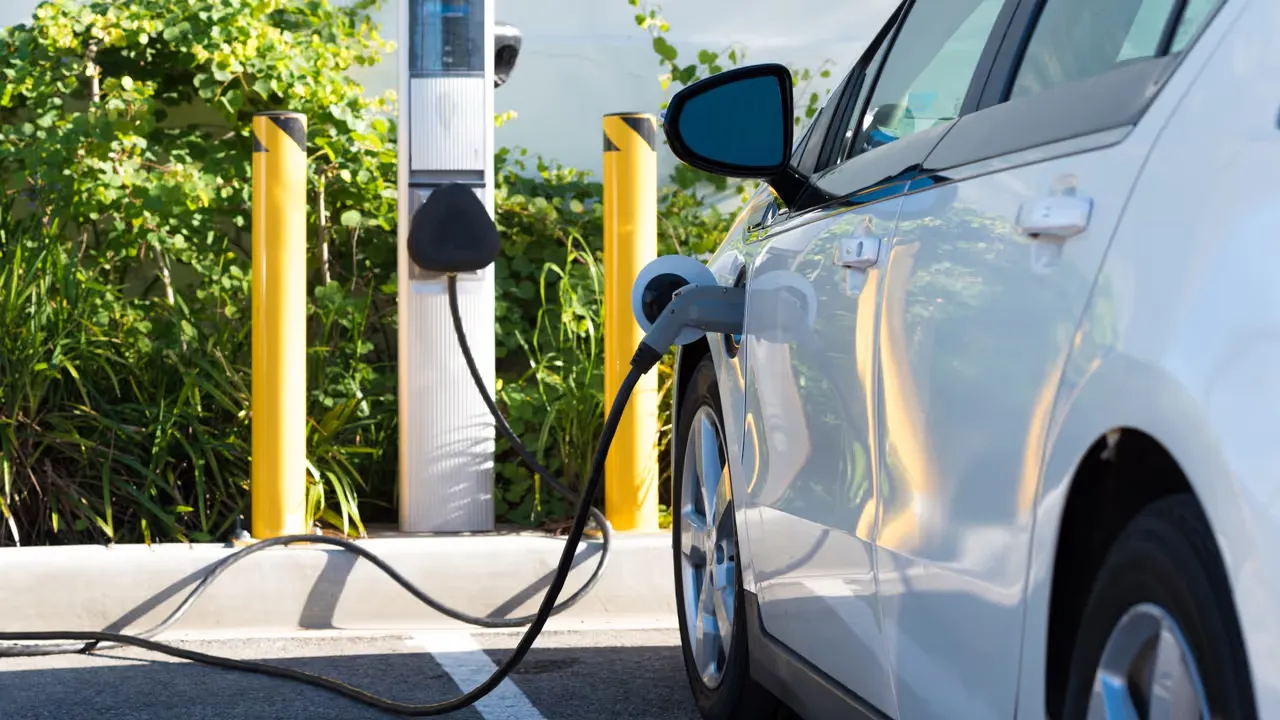En elektrisk framtid på vägarna